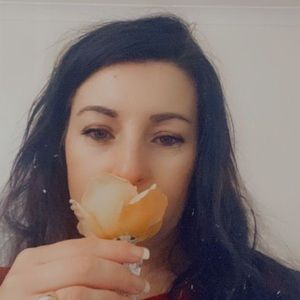 Meet your Posher, Anabela